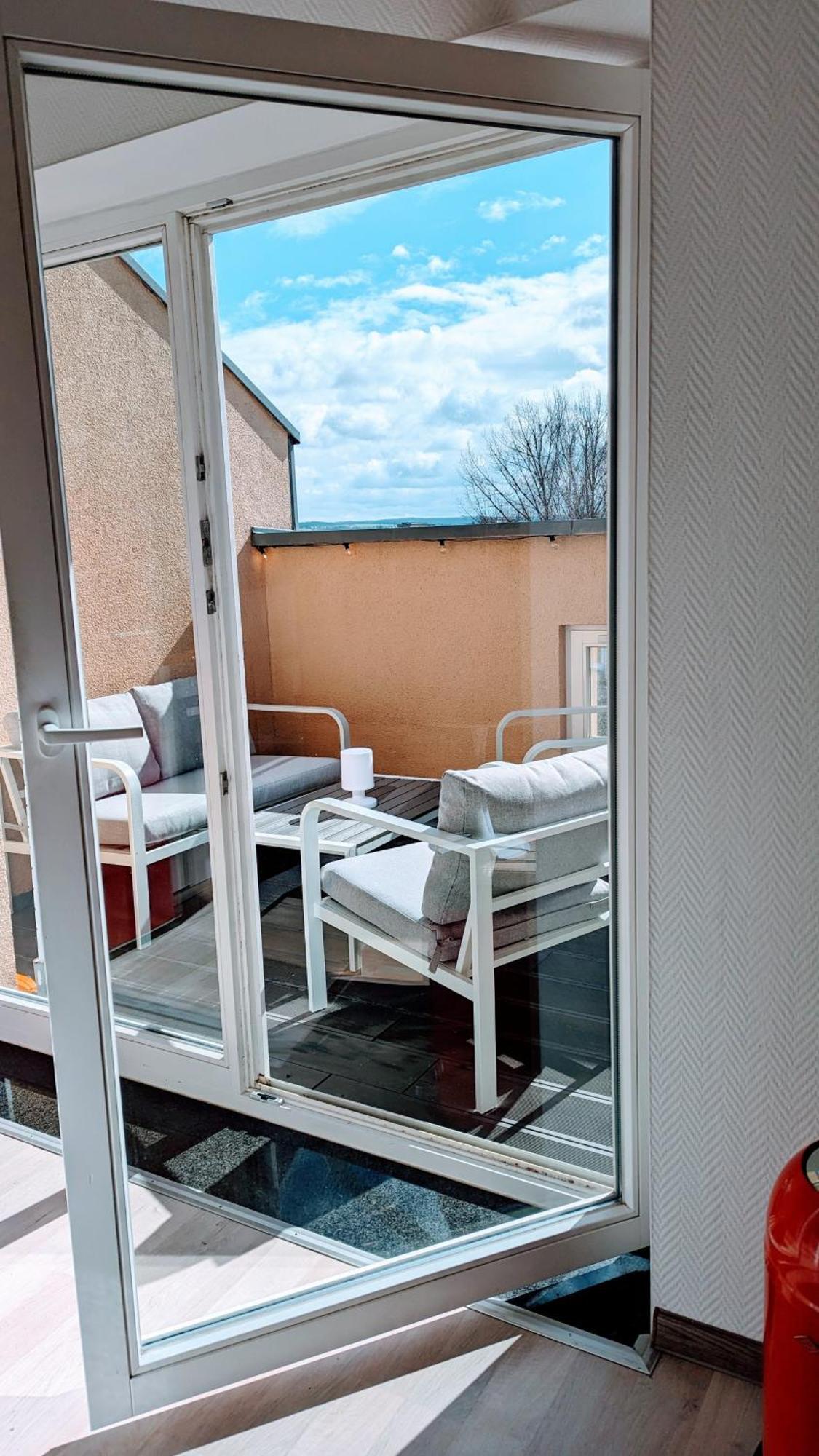 Rooftop Art Apartment, E-Roller,Ausblick,Wlan,Tv Chemnitz Luaran gambar